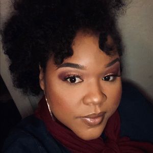 Meet your Posher, Jasmine